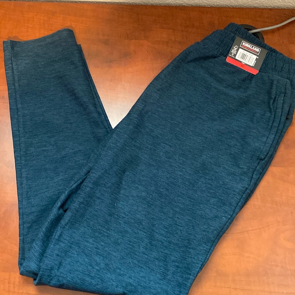 Kirkland Signature Ladies' Lightweight Jogger, Green , Medium